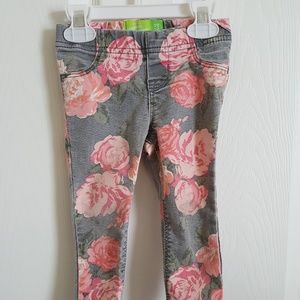 🚫SOLD🚫 Flower jeans